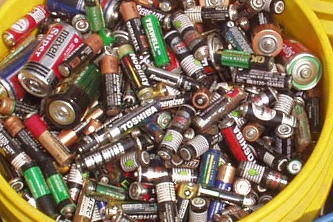 [海城英落专业回收动力电池]电池极片回收价格-铅酸蓄电池回收
